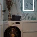 Round View Apartment